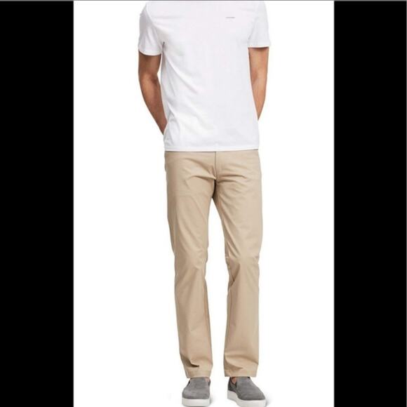 Calvin Klein Men's Slim Flat Front Khakis 32 - Picture 1 of 11